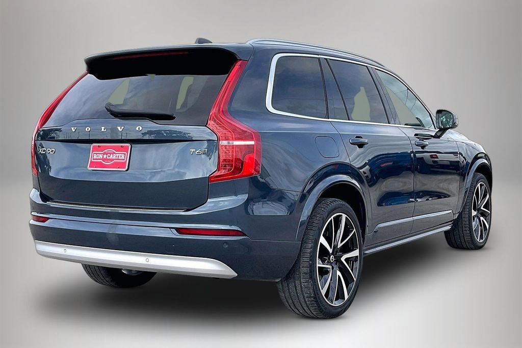 Used 2022 Volvo XC90 T6 Momentum w/ Advanced Package image 4