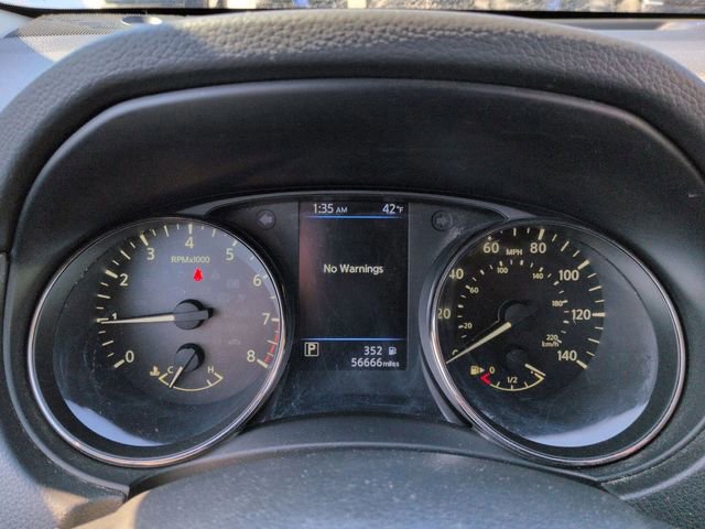 Used 2020 Nissan Rogue SV image 10