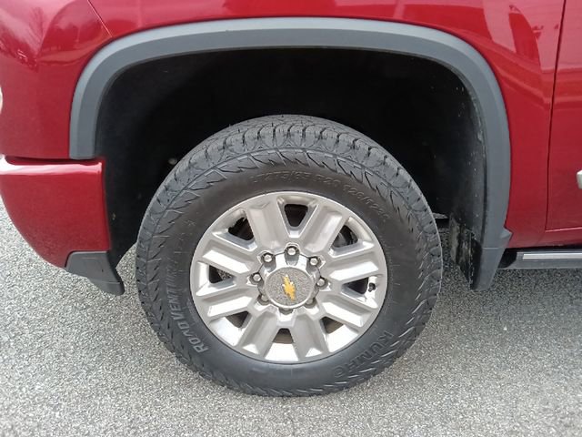 Used 2024 Chevrolet Silverado 2500 High Country w/ High Country Premium Package AWD/4WD image 10
