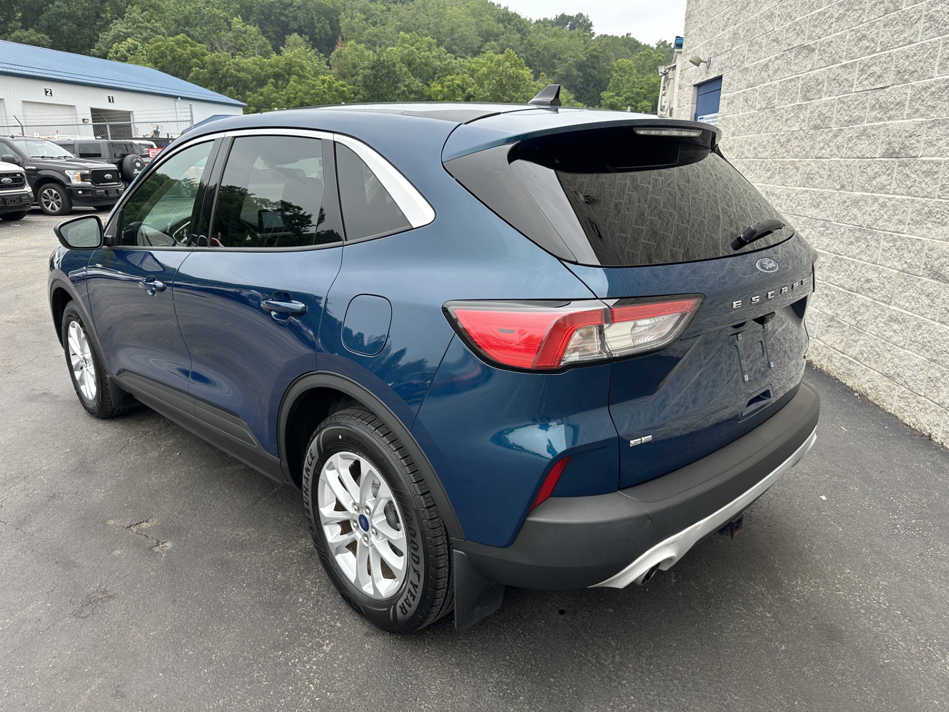 Certified 2020 Ford Escape SE AWD/4WD image 5