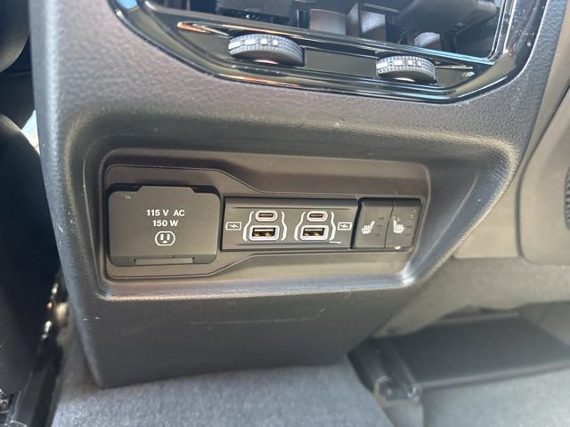 Used 2023 Jeep Grand Cherokee Limited image 28