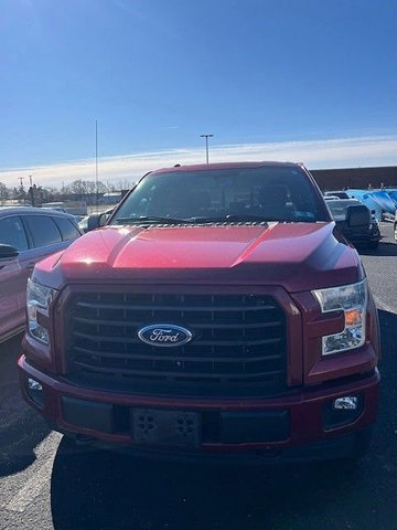 Certified 2017 Ford F150 XLT w/ Equipment Group 302A Luxury image 4