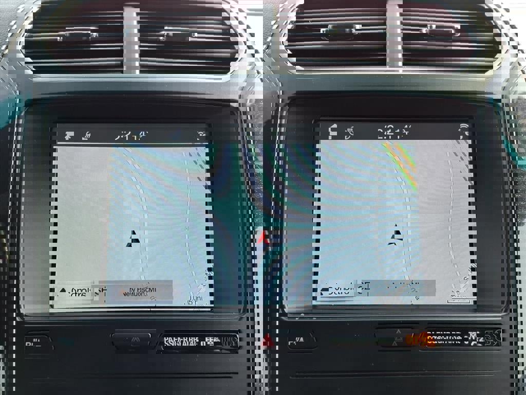 Certified 2019 Ford Explorer XLT w/ Equipment Group 202A image 17