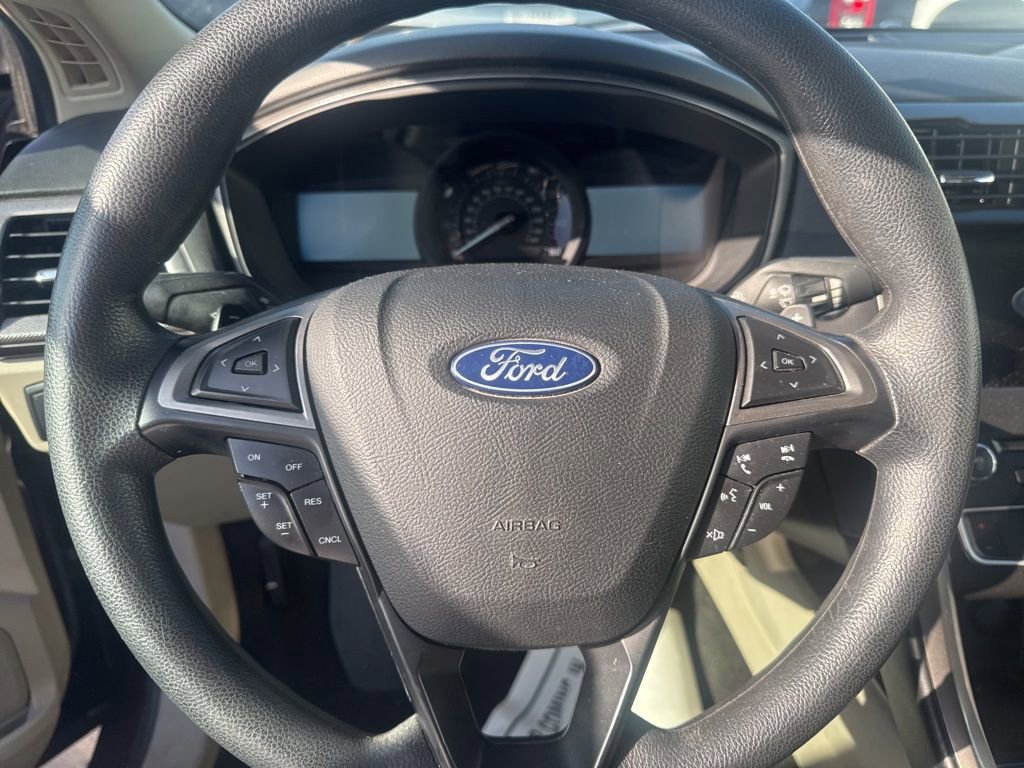 Certified 2018 Ford Fusion SE w/ Fusion SE Technology Package image 8