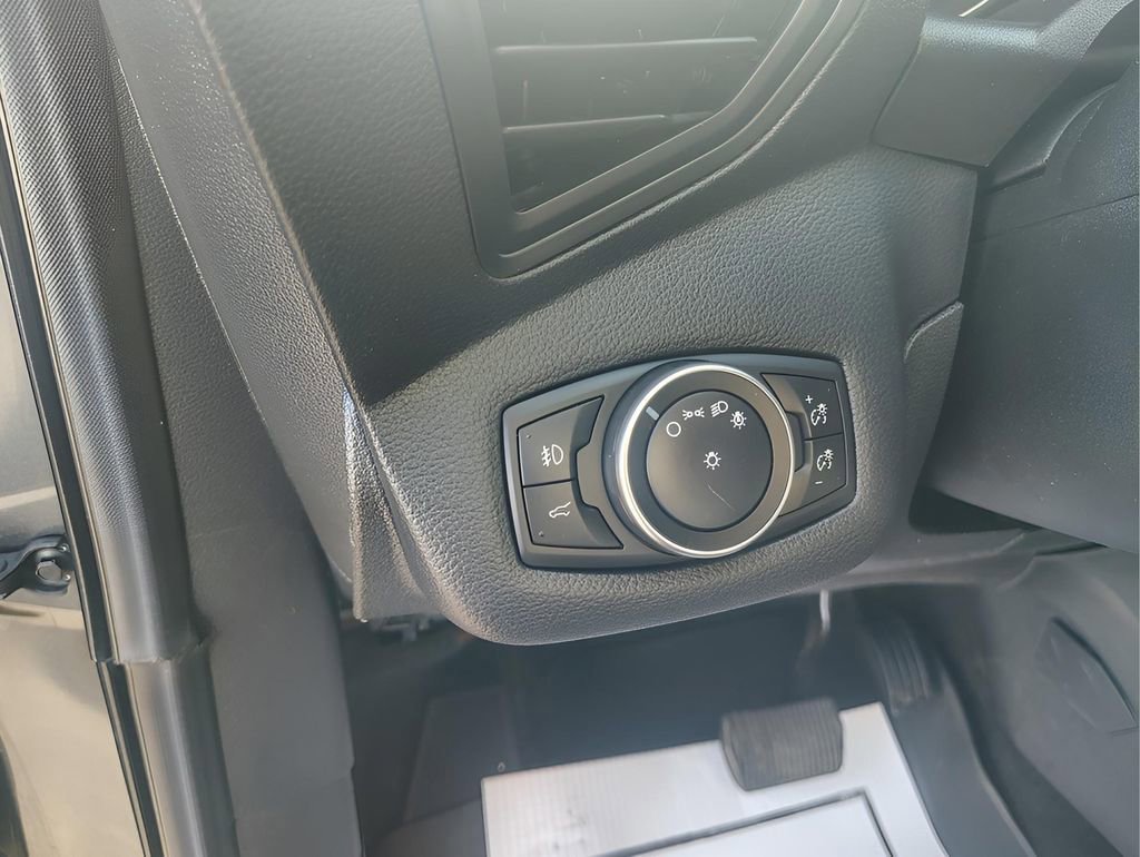 Certified 2018 Ford Escape SE image 14