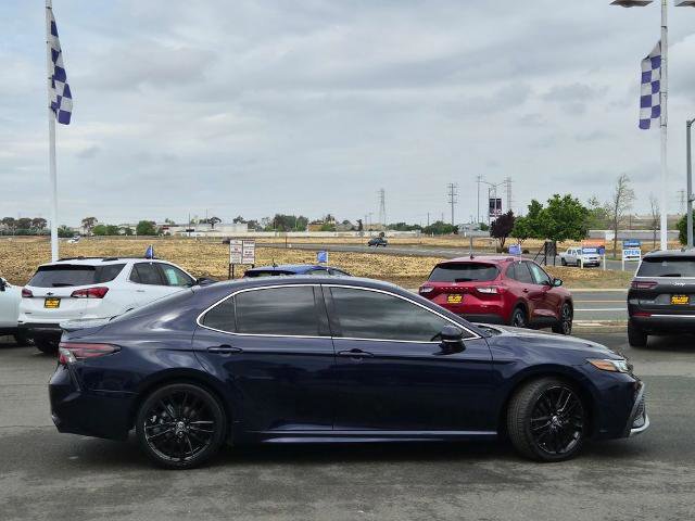 Used 2021 Toyota Camry XSE FWD image 6