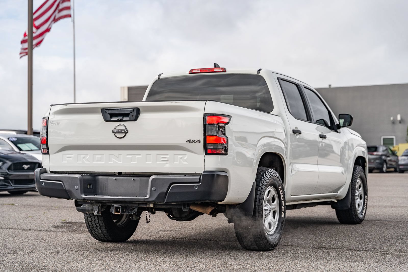 Used 2022 Nissan Frontier S w/ Technology Package AWD/4WD image 7