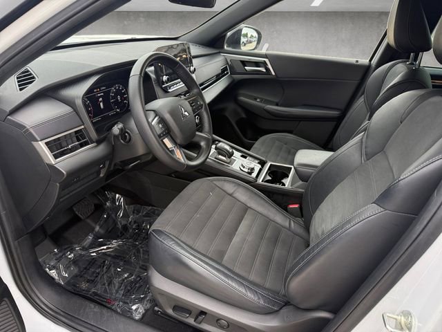 Used 2023 Mitsubishi Outlander SE Black Edition FWD image 19