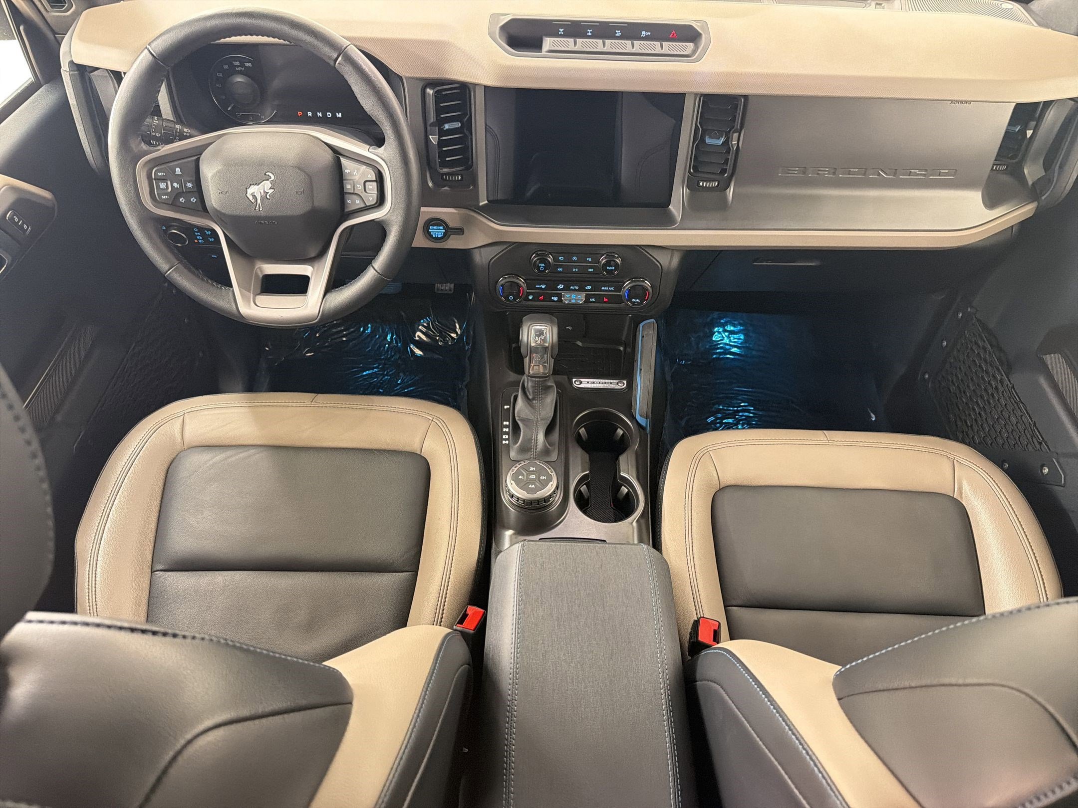 Certified 2024 Ford Bronco Wildtrak AWD/4WD image 15