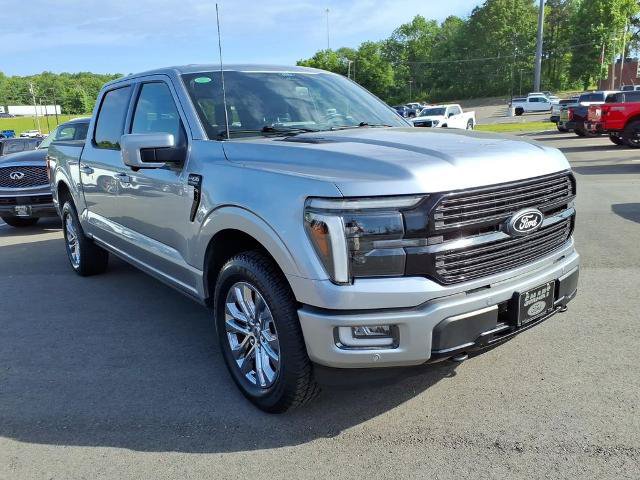 Certified 2025 Ford F150 Platinum w/ FX4 Off-Road Package AWD/4WD image 5