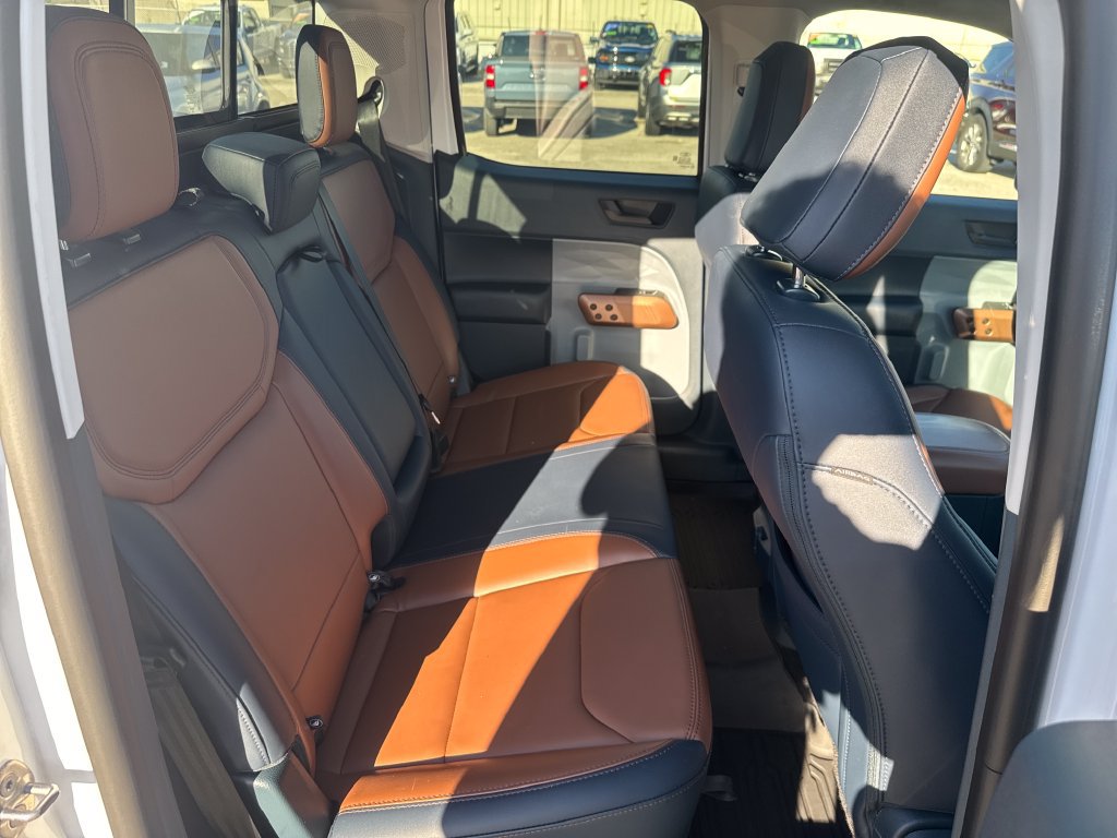 Certified 2024 Ford Maverick Lariat w/ FX4 Off-Road Package AWD/4WD image 30