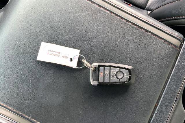 Certified 2022 Ford F450 Platinum w/ FX4 Off-Road Package image 15