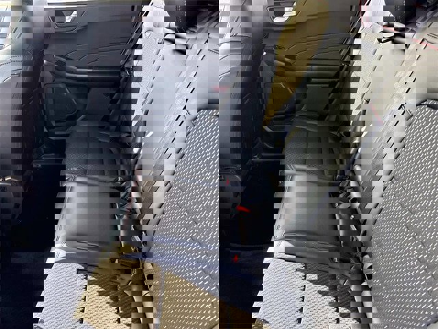 Certified 2025 Ford Escape ST-Line w/ Tech Pack #1 image 17