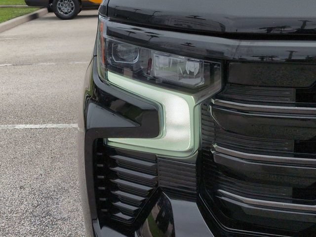 Used 2024 Chevrolet Silverado 1500 High Country w/ Midnight Edition AWD/4WD image 10