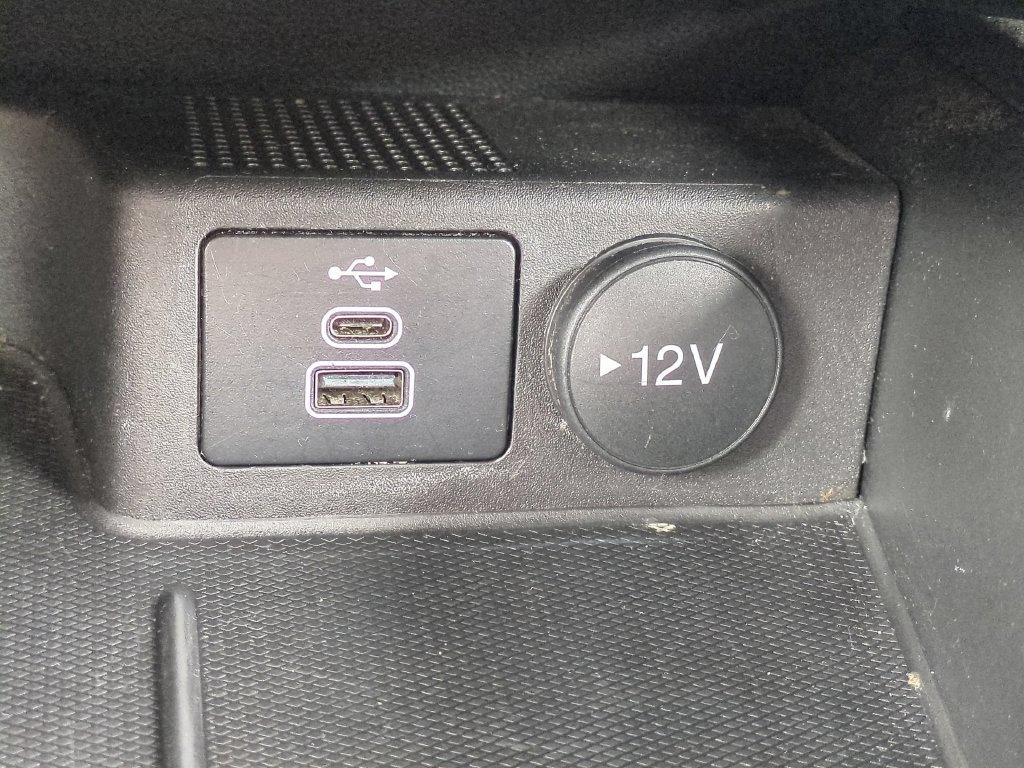 Certified 2025 Ford Escape ST-Line FWD image 24