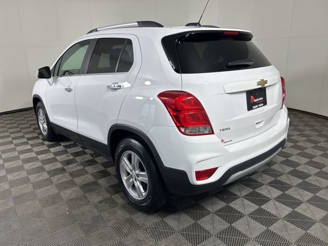 Used 2018 Chevrolet Trax LT w/ LT Convenience Package image 2