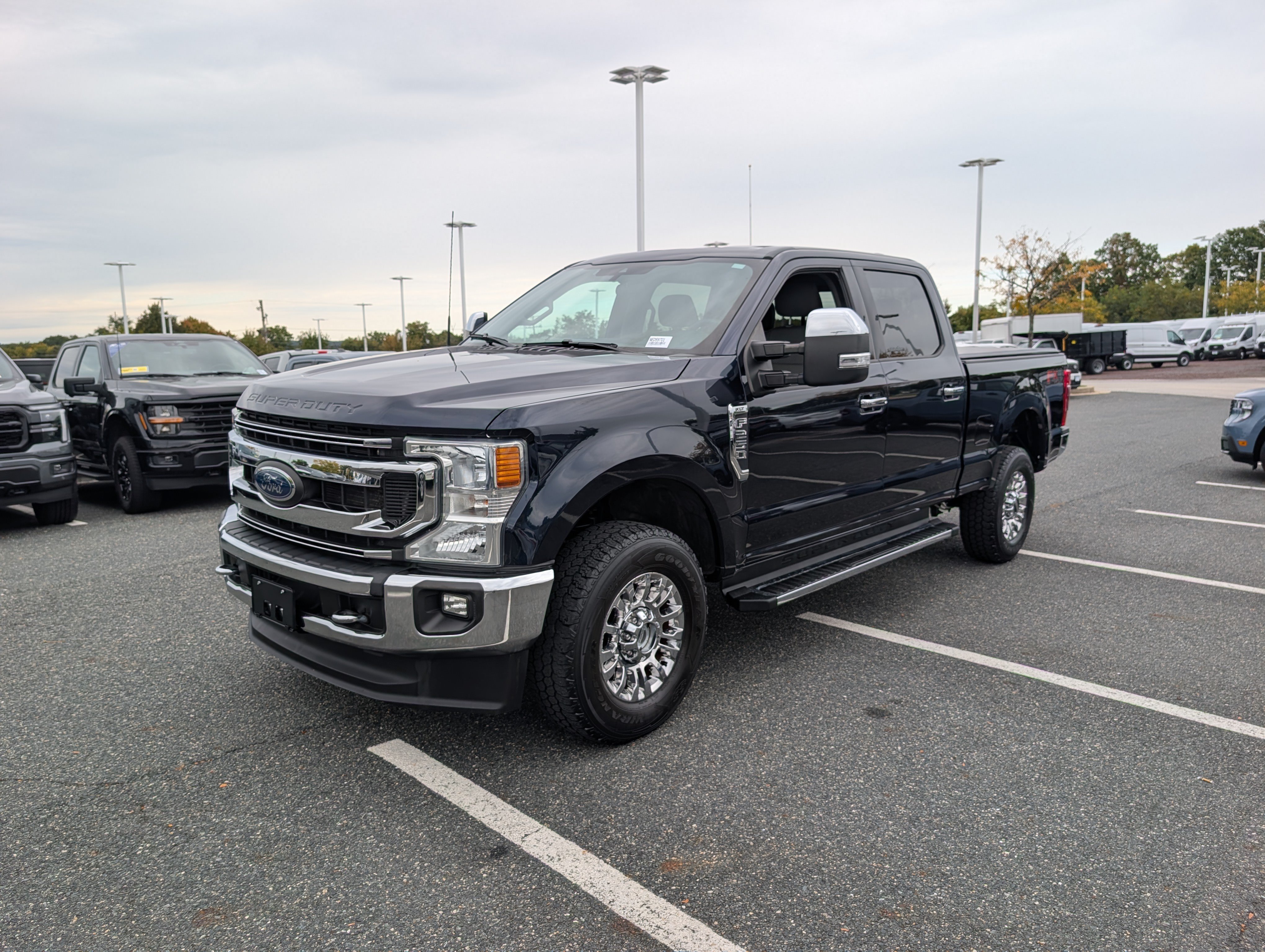Certified 2022 Ford F250 XLT w/ XLT Premium Package AWD/4WD image 8