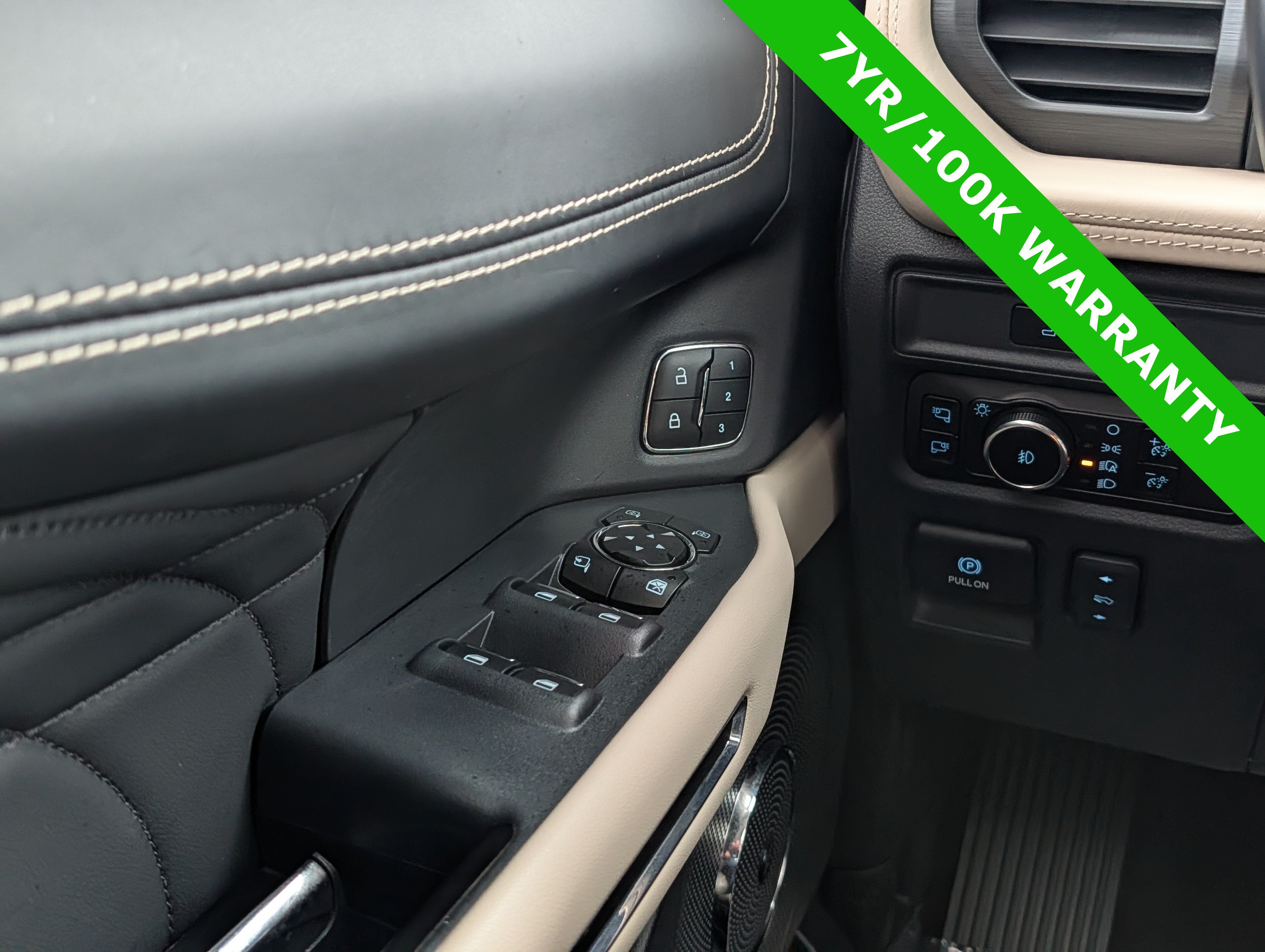 Certified 2024 Ford Expedition Platinum AWD/4WD image 27