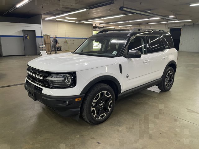Certified 2022 Ford Bronco Sport Outer Banks w/ Tech Package AWD/4WD image 3