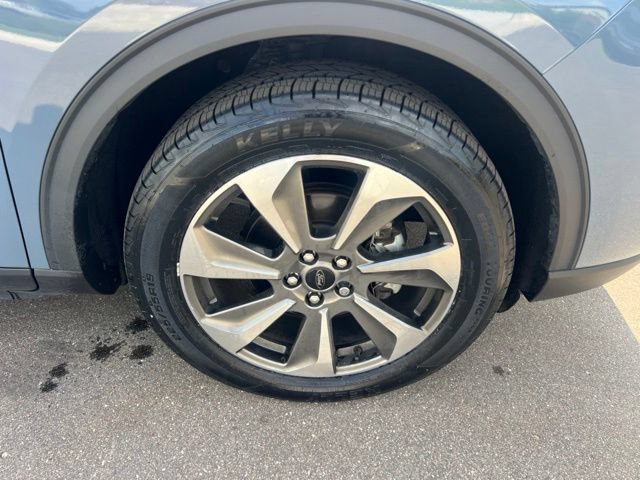 Certified 2023 Ford Escape Platinum AWD/4WD image 9