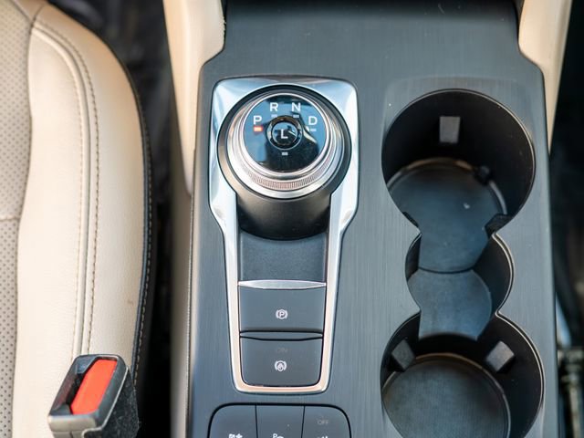 Certified 2020 Ford Escape Titanium w/ Titanium Premium Package 2.0 image 36