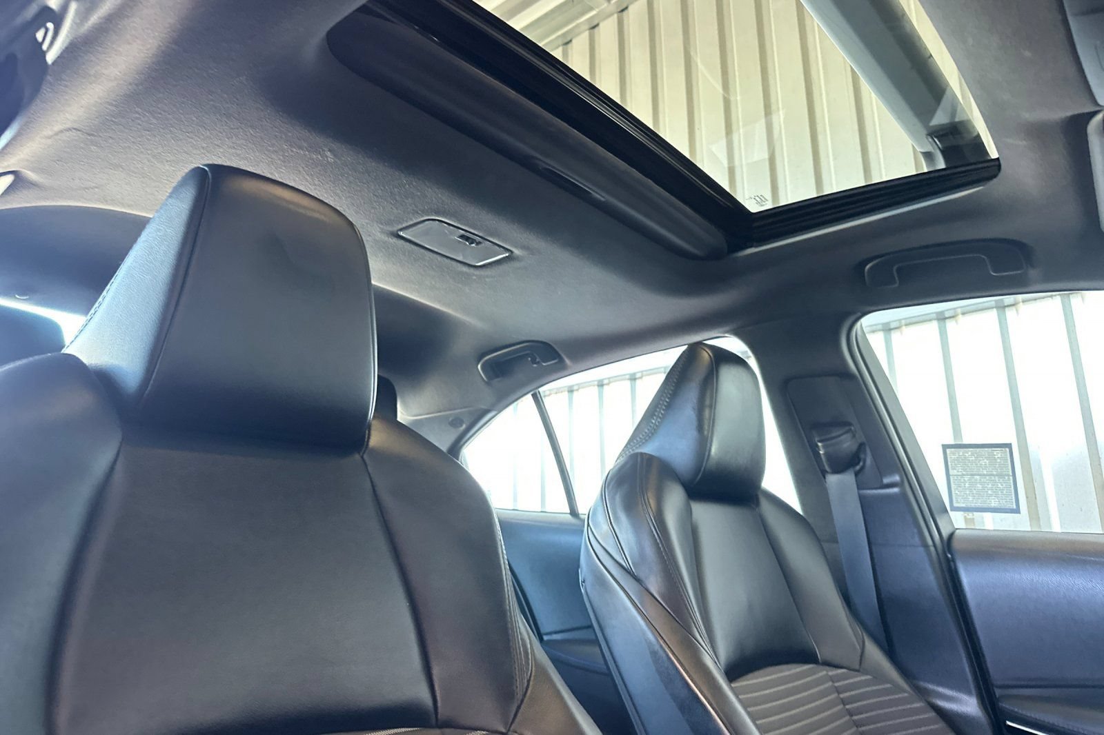 Used 2020 Toyota Corolla XSE FWD image 18