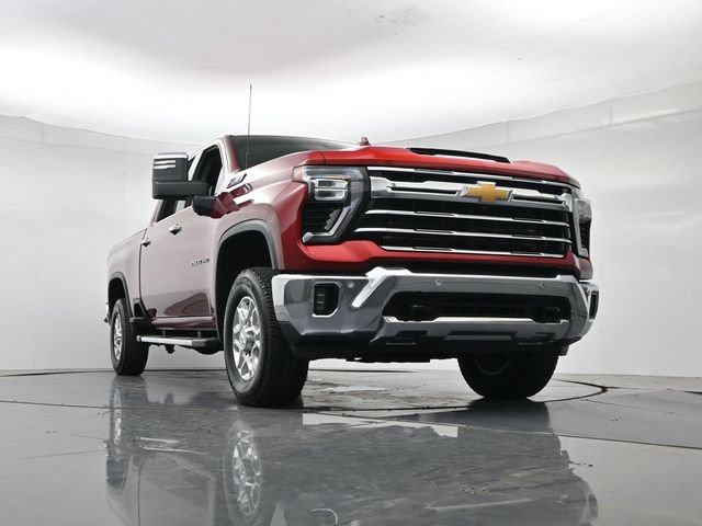 Used 2025 Chevrolet Silverado 2500 LTZ w/ LTZ Convenience Package AWD/4WD image 40