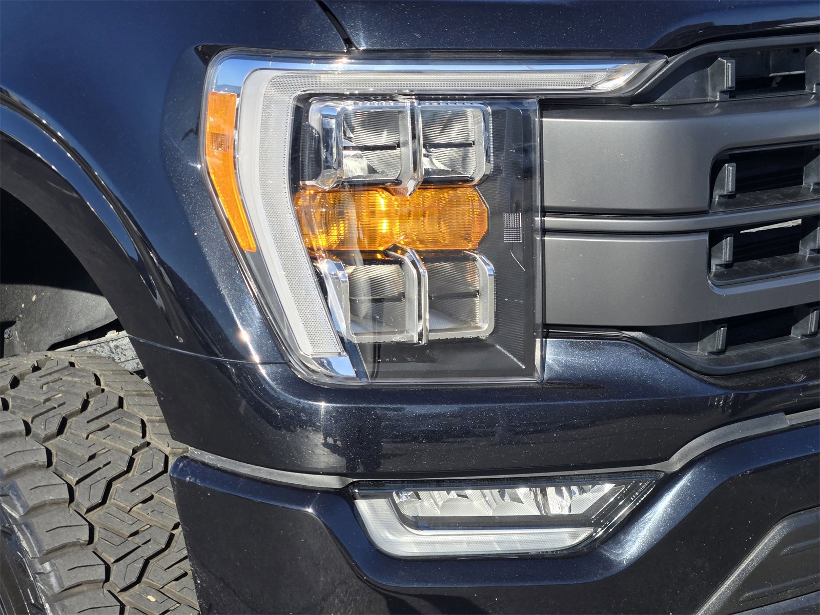 Certified 2023 Ford F150 Lariat image 9