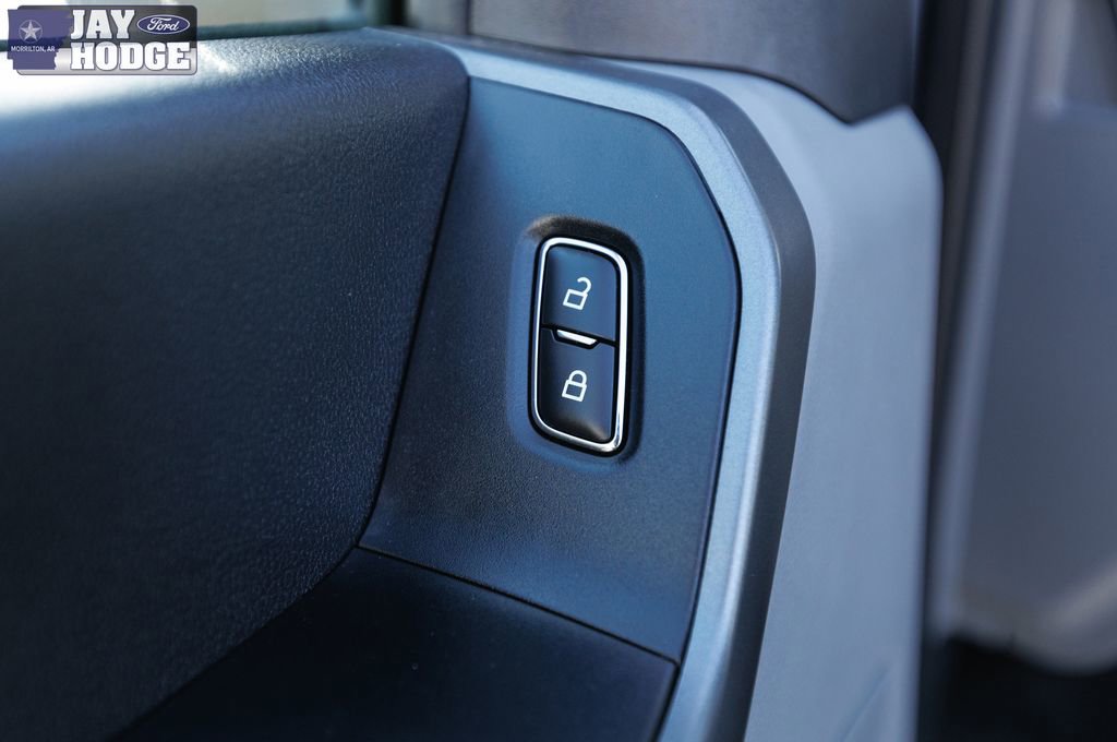 Certified 2025 Ford F450 XLT w/ 360-Degree Camera Package image 33