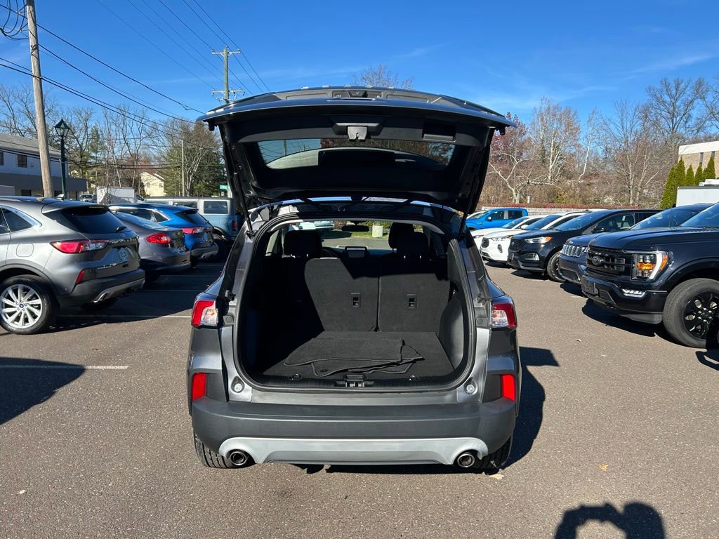 Certified 2022 Ford Escape SE image 10