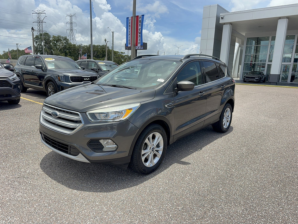 Certified 2018 Ford Escape SE w/ SE Sync 3 Package FWD image 2