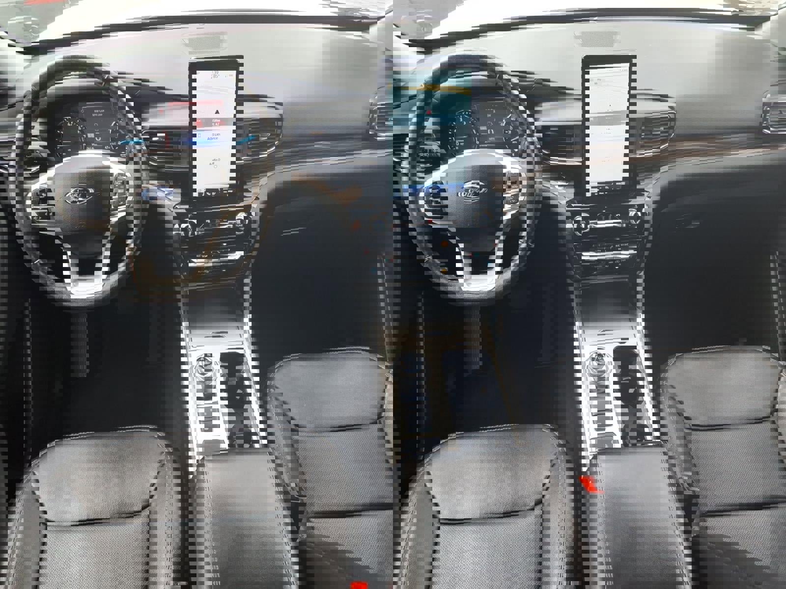 Certified 2023 Ford Explorer Limited w/ Limited Technology Package image 20