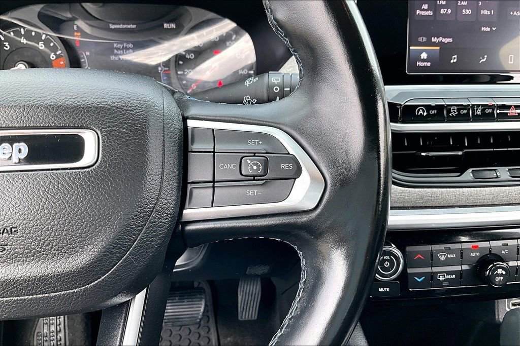 Used 2022 Jeep Compass Latitude w/ Convenience Group AWD/4WD image 19