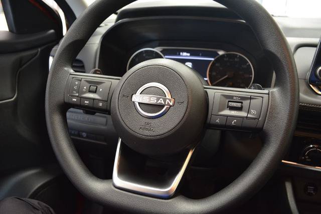 Used 2024 Nissan Rogue S AWD/4WD image 16