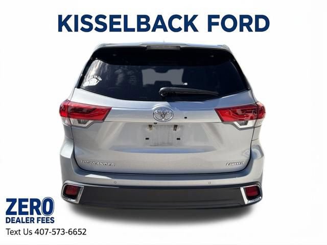 Used 2017 Toyota Highlander Limited FWD image 6