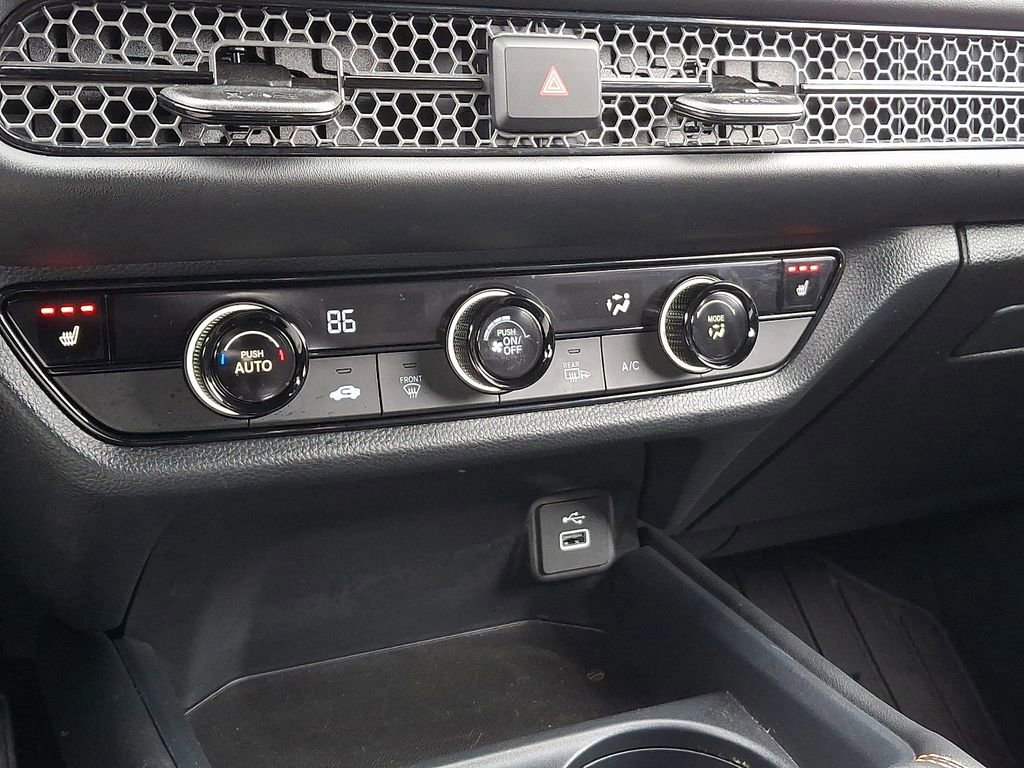 Used 2025 Honda HR-V Sport image 16