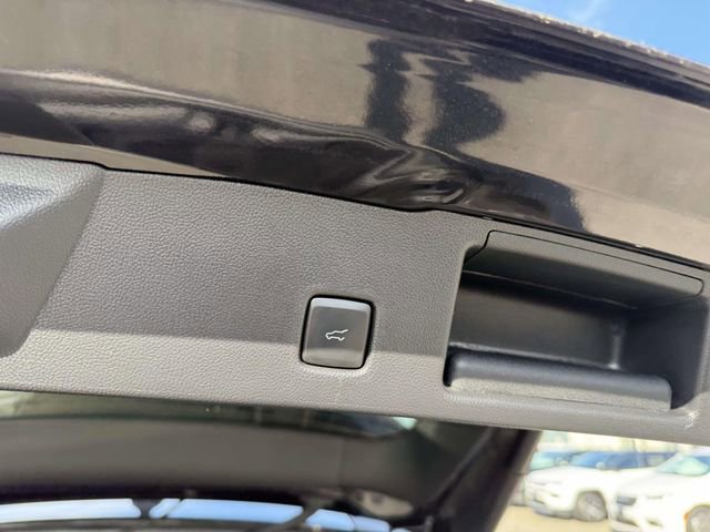 Certified 2025 Ford Escape ST-Line Select AWD/4WD image 7