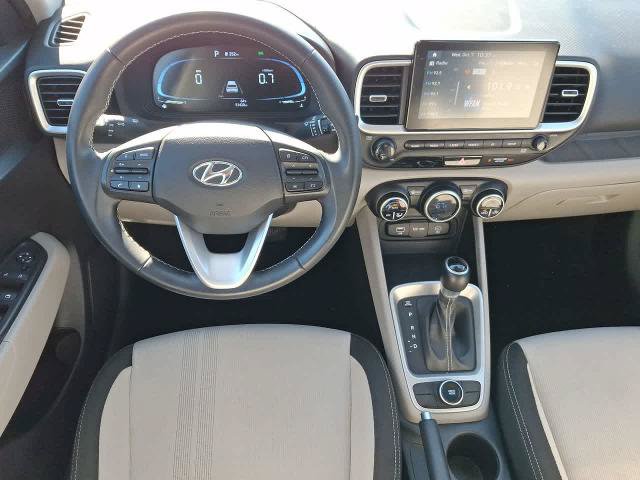 Used 2024 Hyundai Venue SEL FWD image 27