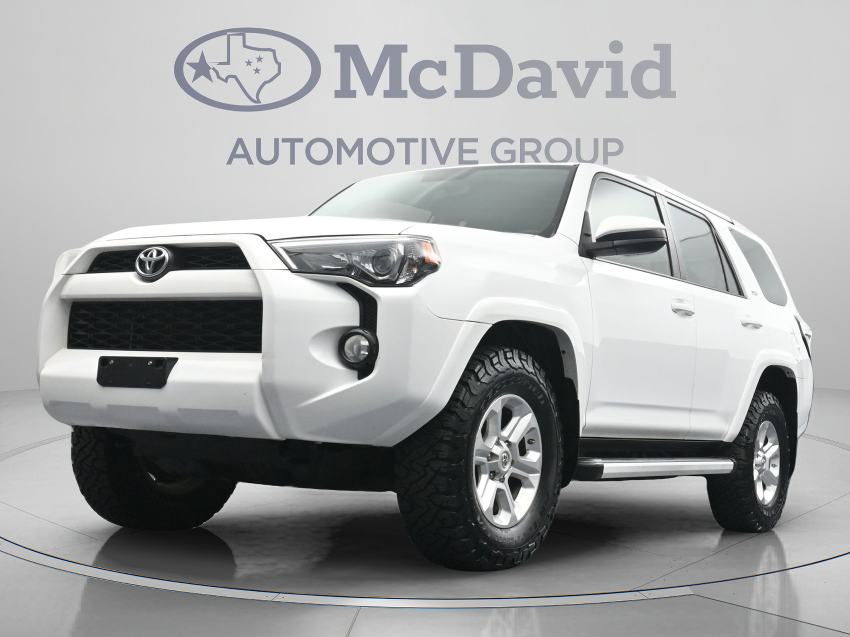Used 2018 Toyota 4Runner SR5 AWD/4WD image 26