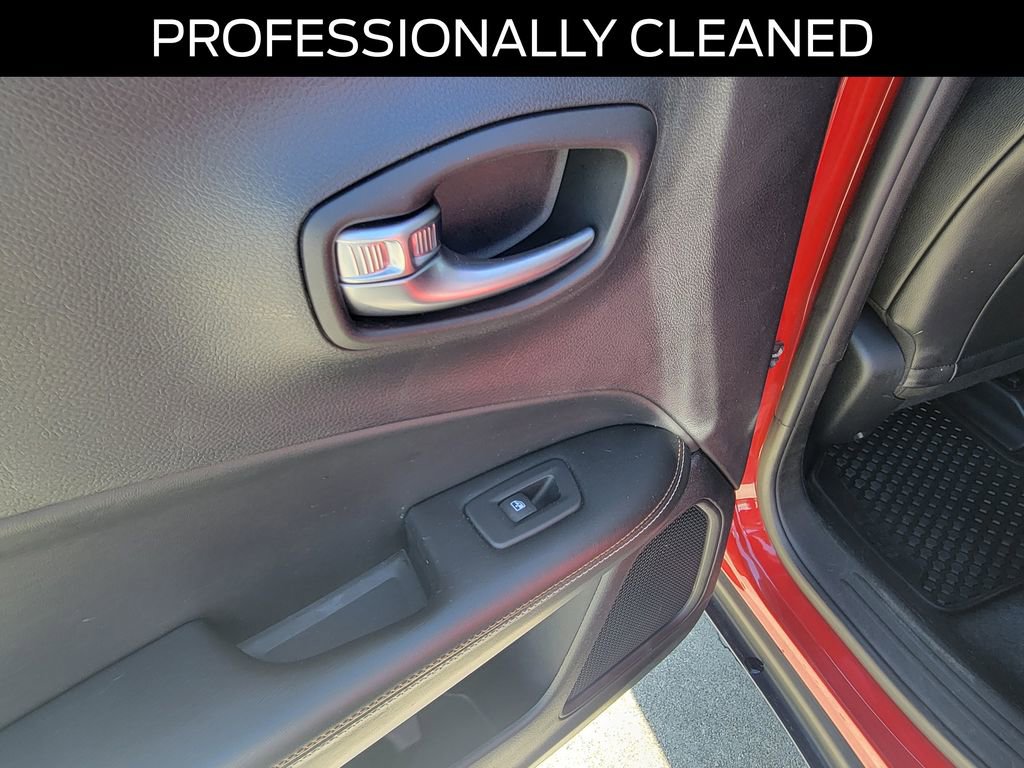 Used 2019 Jeep Compass Latitude w/ Cold Weather Group image 13