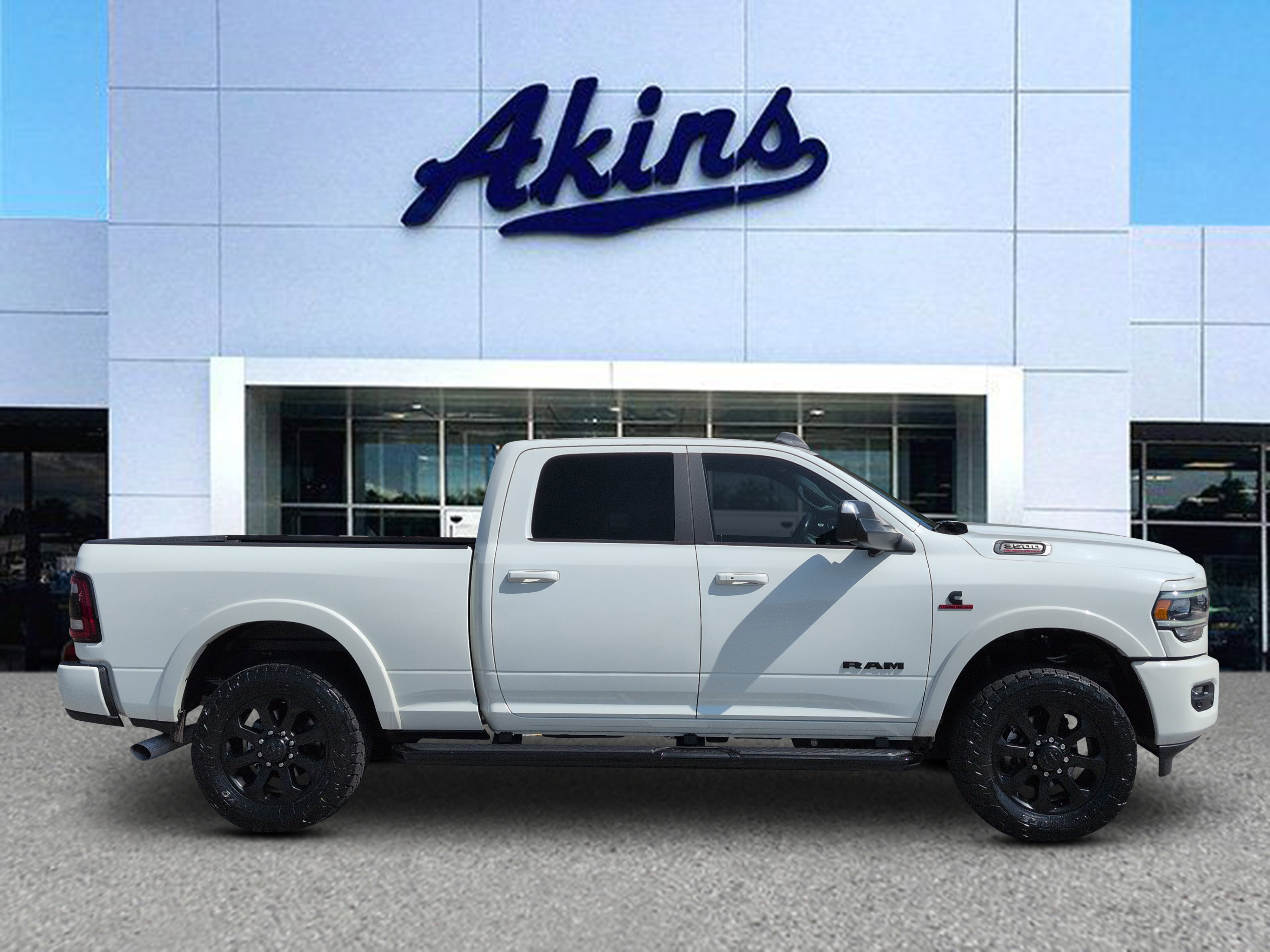 Used 2020 RAM 3500 Laramie AWD/4WD image 1