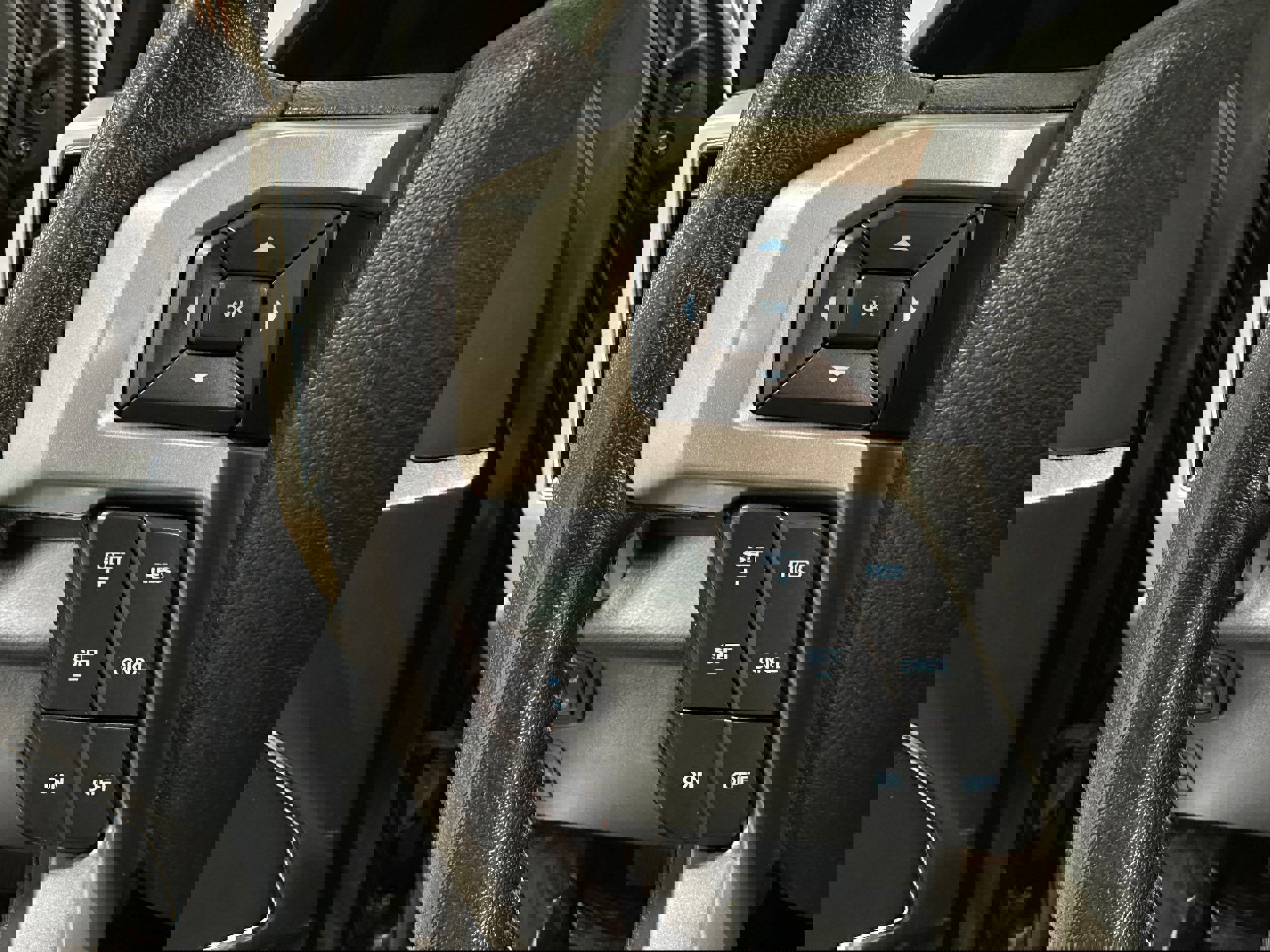 Certified 2020 Ford F150 Lariat w/ Equipment Group 502A Luxury image 20