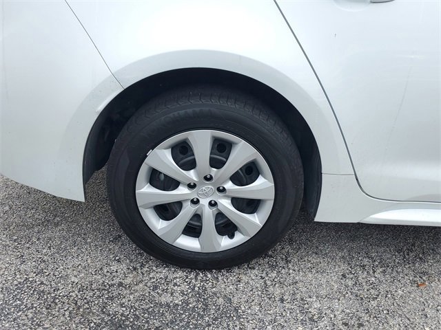 Used 2024 Toyota Corolla LE image 5