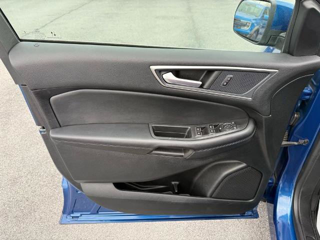 Certified 2022 Ford Edge SEL w/ Convenience Package AWD/4WD image 13