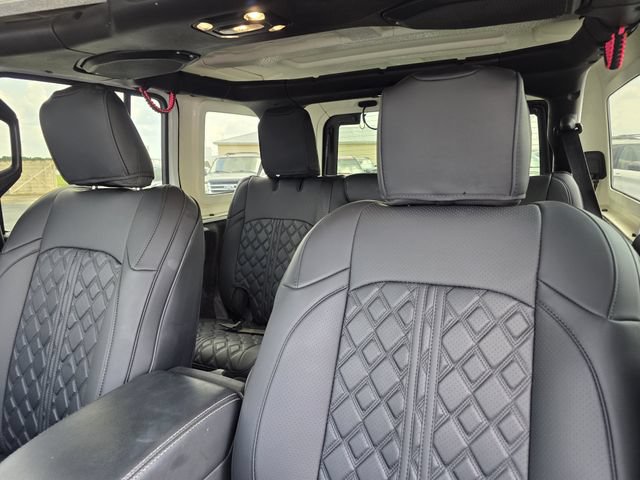 Used 2020 Jeep Wrangler Unlimited Sahara AWD/4WD image 13