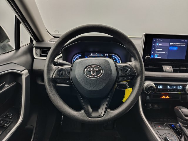 Used 2024 Toyota RAV4 LE AWD/4WD image 32