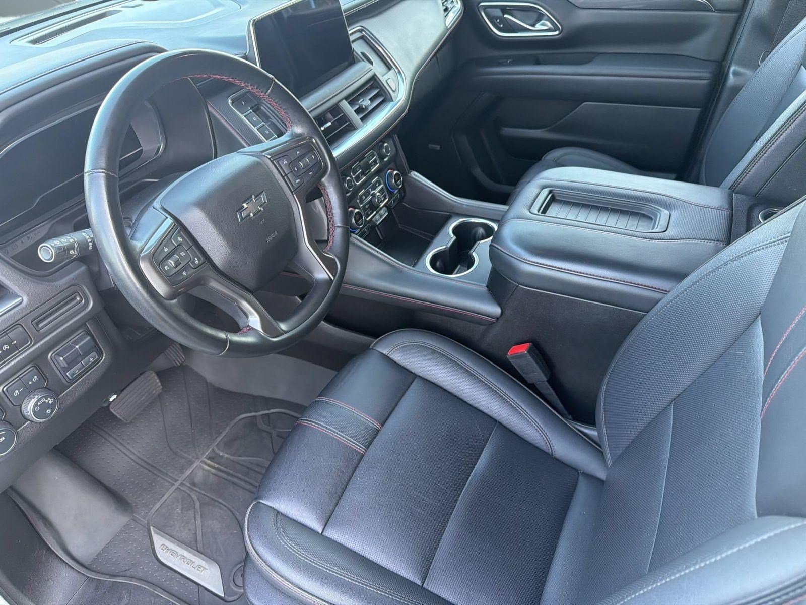 Used 2024 Chevrolet Tahoe RST w/ Luxury Package AWD/4WD image 4