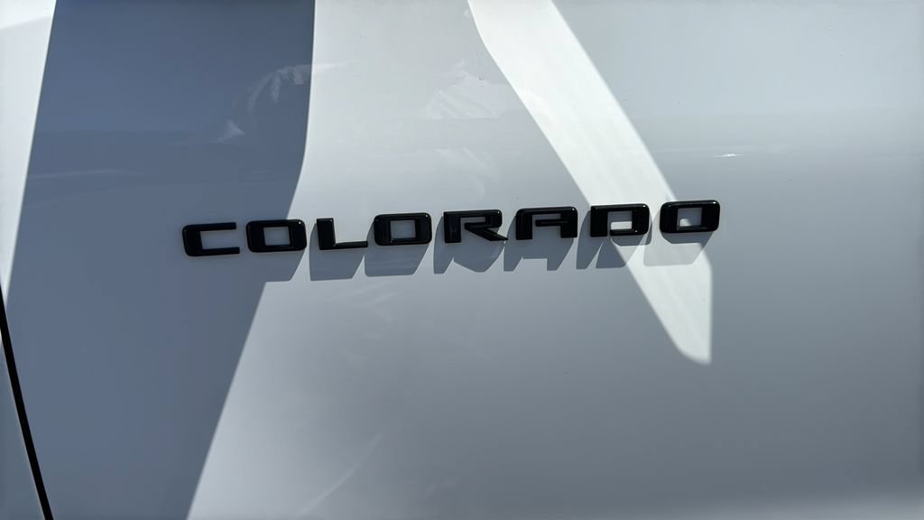 Used 2023 Chevrolet Colorado Z71 w/ Z71 Convenience Package 2 AWD/4WD image 7