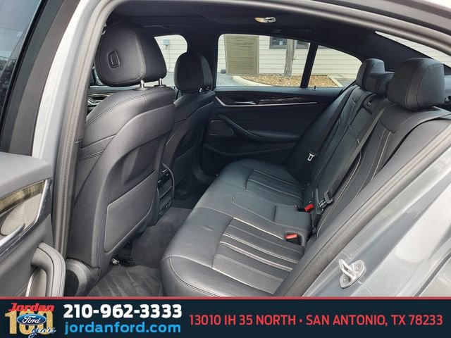 Used 2023 BMW 540i w/ M Sport Package RWD image 16