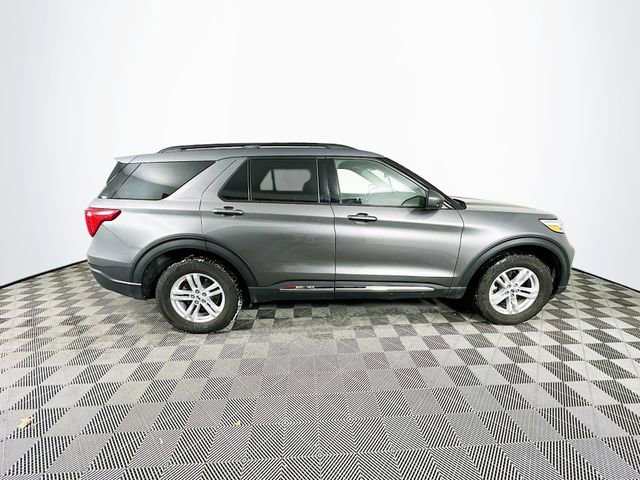 Certified 2022 Ford Explorer XLT w/ Equipment Group 202A image 13